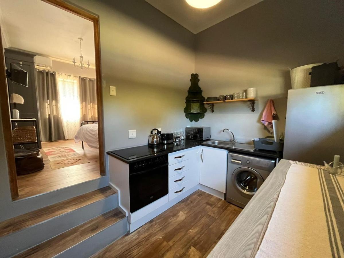 Stellenhaus Guest Cottage Stellenbosch Bagian luar foto
